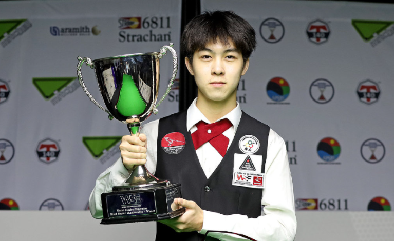 充满智慧的 充满智慧的