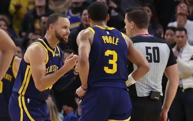 许多校队还 许多校队还